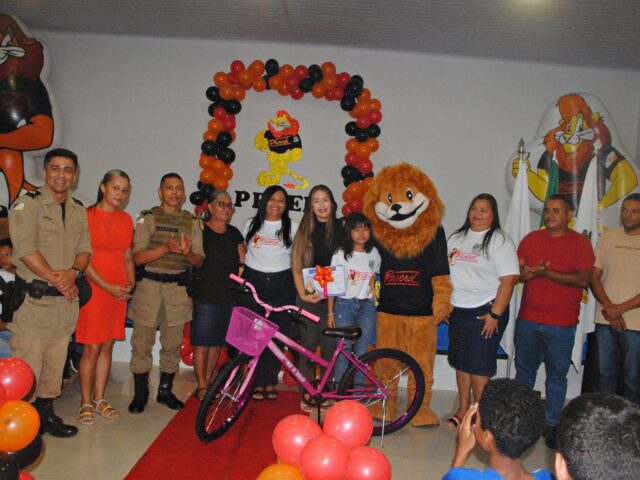 Escola Municipal de Tempo Integral Pery Marques realiza Formatura do PROERD 2025